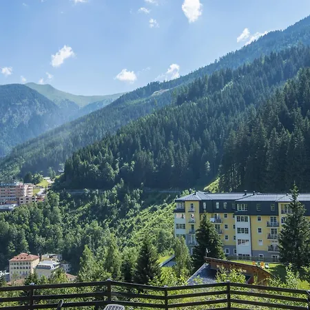 Apartment Spacious With Balcony *